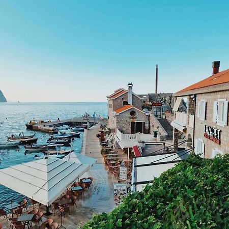 Apartments First Line Petrovac 외부 사진