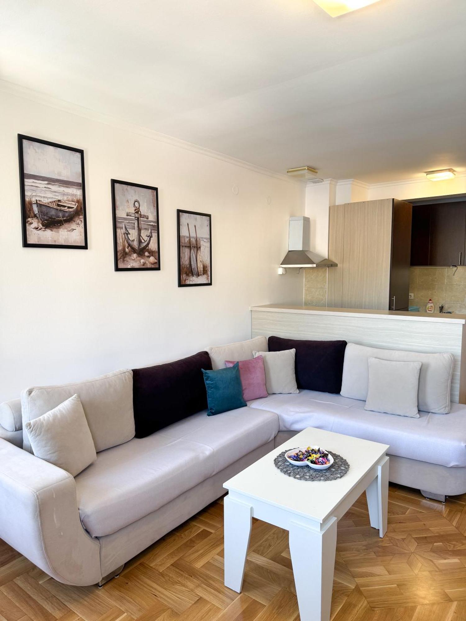 Apartments First Line Petrovac 외부 사진