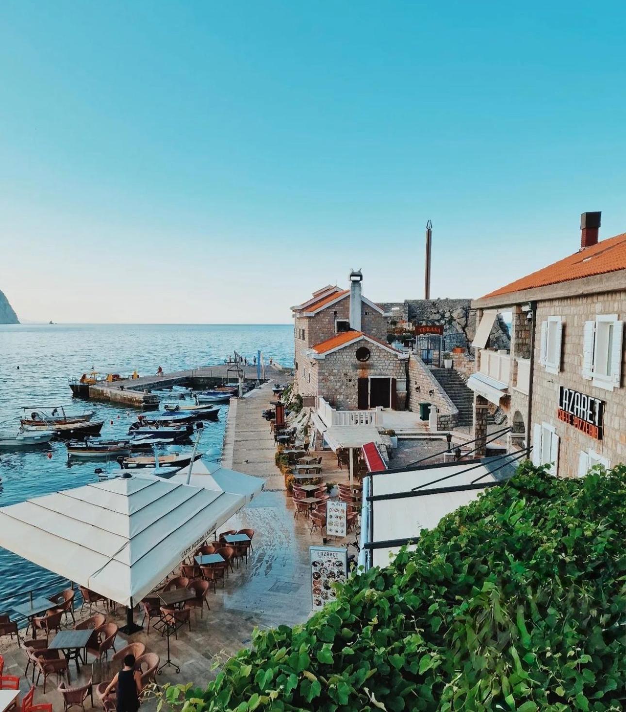 Apartments First Line Petrovac 외부 사진